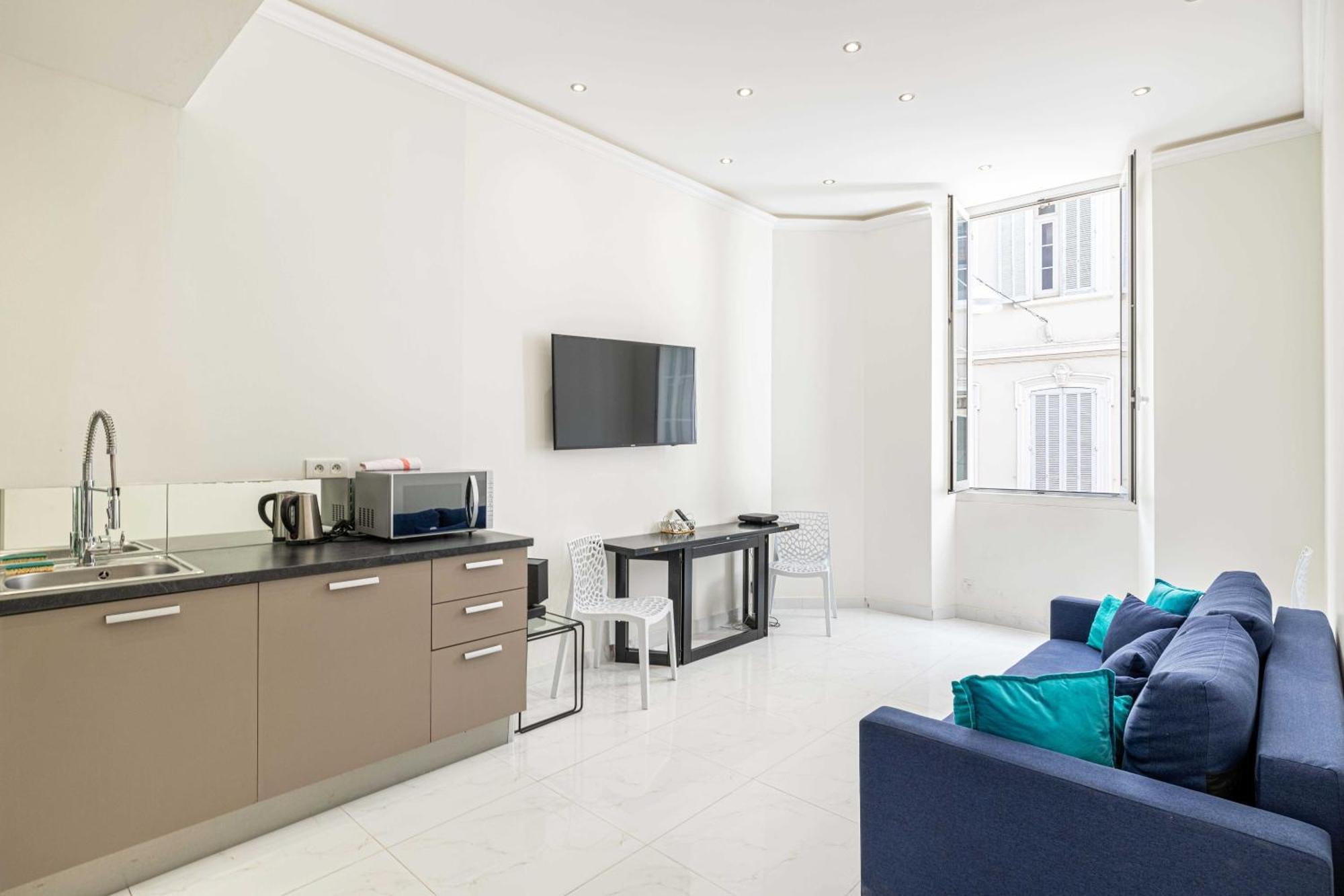 Beautiful Two Bedroom Near Croisette Appartamento